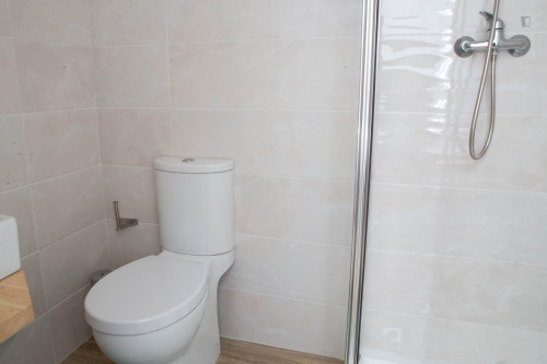 Perfect and cosy single ensuite bedroom in a student flat in Paranhos - Gallery - 7