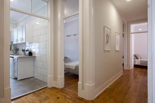 Welcoming Single Bedroom, With Balcony, by Alameda - Gallery - 8
