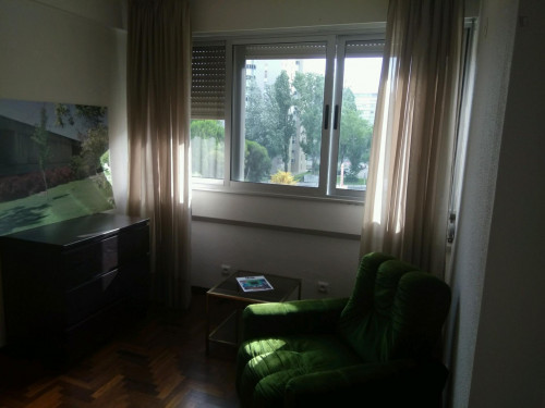 Lovely 2-bedroom apartment close to Universidade Lusófona  - Gallery -  3
