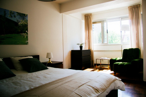 Lovely 2-bedroom apartment close to Universidade Lusófona  - Gallery -  1