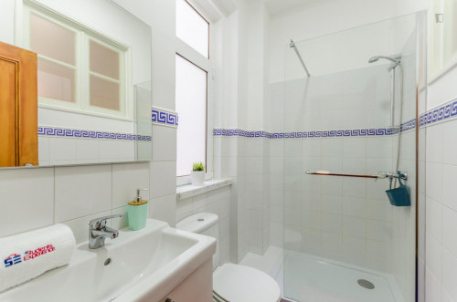 Pleasant double bedroom in Avenida da Liberdade - Gallery - 11