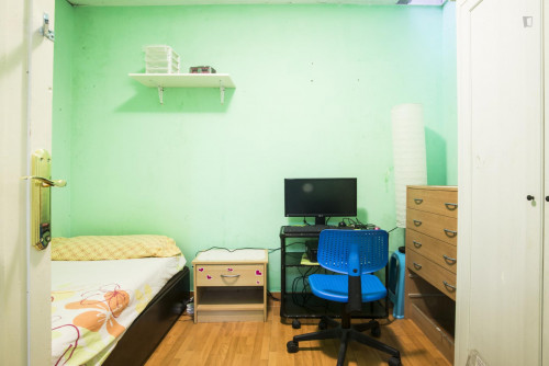 Lovely single bedroom not far from ESADE Business School - Universitat Ramon Llull