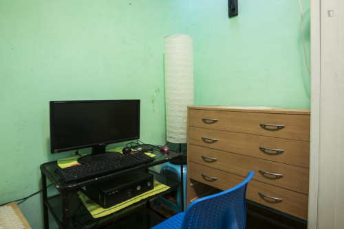 Lovely single bedroom not far from ESADE Business School - Universitat Ramon Llull