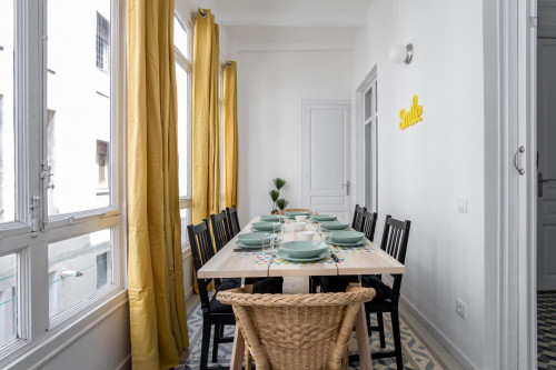 Beautiful double bedroom close to Universidad Internacional Menéndez Pelayo - Barcelona campus