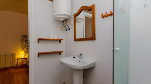 Well-decorated 1-bedroom apartment in a historic block of Trafalgar - Gallery - 49