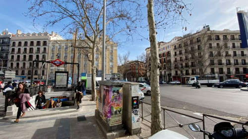 Well-decorated 1-bedroom apartment in a historic block of Trafalgar - Gallery - 17