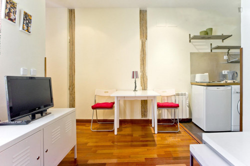 Beautiful 1-bedroom apartment in central Malasaña - Gallery - 32
