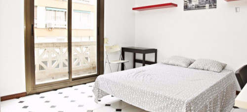 Really neat double bedroom with a balcony, in Vallcarca i els Penitents  - Gallery -  1