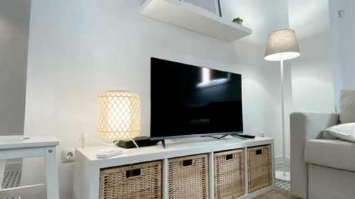 Modern 2-bedroom flat - Gallery - 5