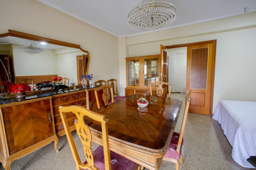 Tasteful double ensuite bedroom in Ciutat Jardí - Gallery - 30