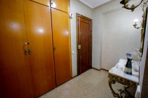 Tasteful double ensuite bedroom in Ciutat Jardí - Gallery - 8
