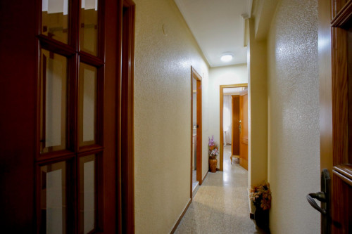 Tasteful double ensuite bedroom in Ciutat Jardí - Gallery - 9