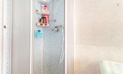 Comfy double bedroom near Colli Albani metro station - Gallery - 12
