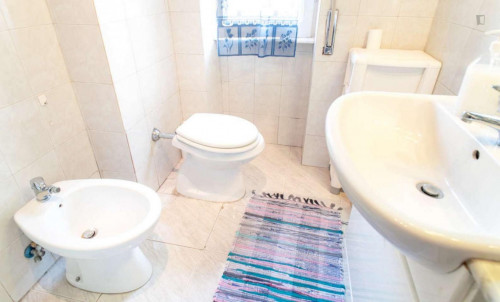 Comfy double bedroom near Colli Albani metro station - Gallery - 11