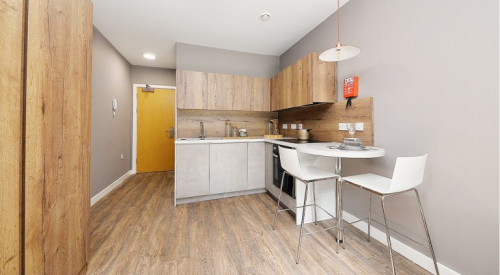  Classic Studio  -  800 Bristol Road  - Gallery -  3