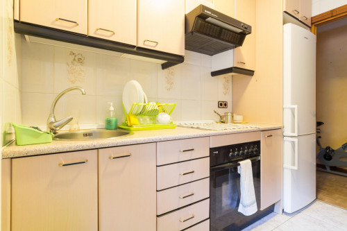 Bright double bedroom close to Universidad Carlos III de Madrid - Gallery - 9