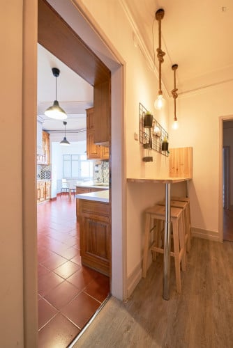 Homely double bedroom in Marquês de Pombal