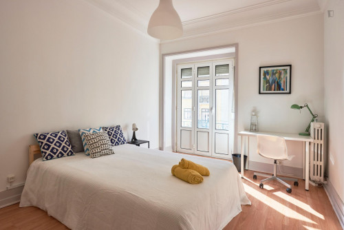 Homely double bedroom in Marquês de Pombal - Gallery - 28