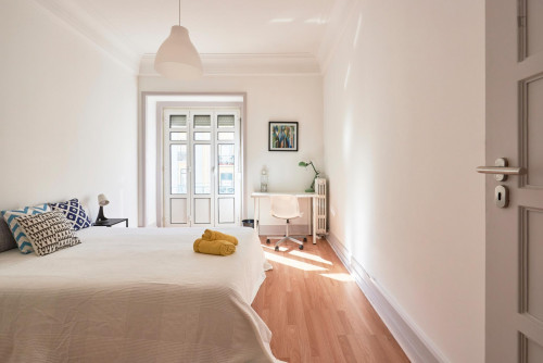Homely double bedroom in Marquês de Pombal - Gallery - 40