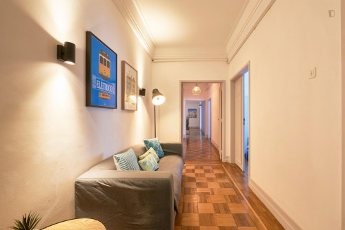 Beautiful single bedroom in Marquês de Pombal - Gallery - 9