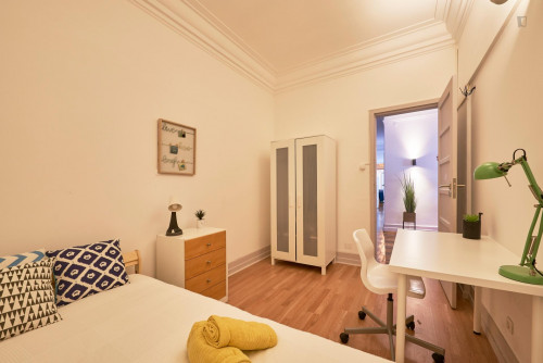 Beautiful single bedroom in Marquês de Pombal - Gallery - 5