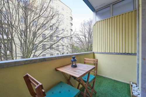 Amazing double bedroom with private balcony located in Marquês de Pombal - Gallery - 33