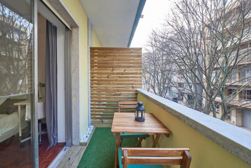 Amazing double bedroom with private balcony located in Marquês de Pombal - Gallery - 36