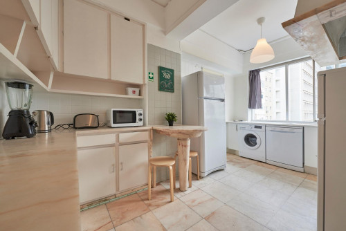 Comfortable double bedroom with private balcony located in Marquês de Pombal - Gallery - 43
