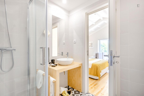 Porto Downtown Studio w/ Balcony - Gallery - 8