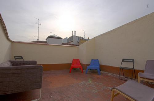 Cool double bedroom close to Callao metro station  - Gallery -  3