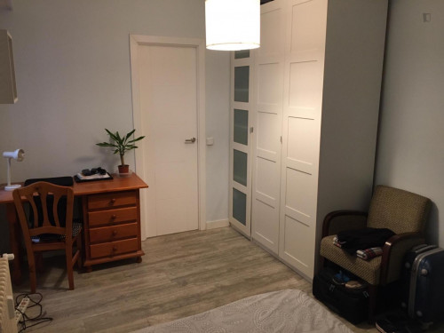 Lovely double bedroom close to IE University - Madrid Campus - Gallery - 6