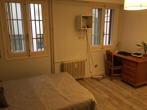 Lovely double bedroom close to IE University - Madrid Campus - Gallery - 9