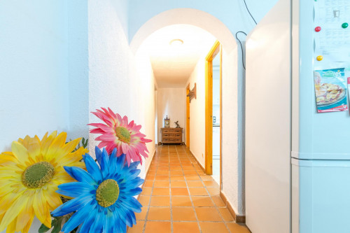 Inviting double bedroom in Villaviciosa de Odón