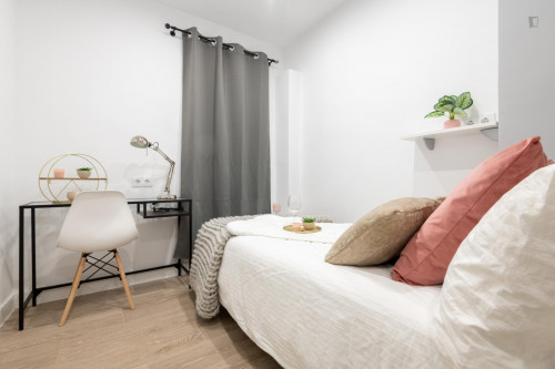 Charming Double Bedroom In Delicias - 1
