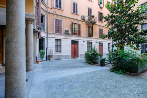Elegant apartment in Porta Venezia