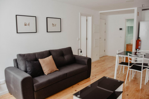 Fabulous 1-bedroom apartment nearby Coimbra train station  - Gallery -  5