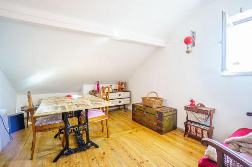 Homely double bedroom in lively Bairro Alto - Gallery - 5
