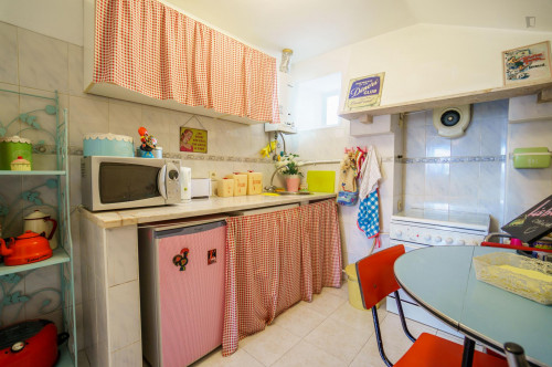 Homely double bedroom in lively Bairro Alto - Gallery - 7