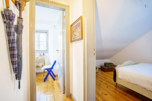 Homely double bedroom in lively Bairro Alto - Gallery - 13