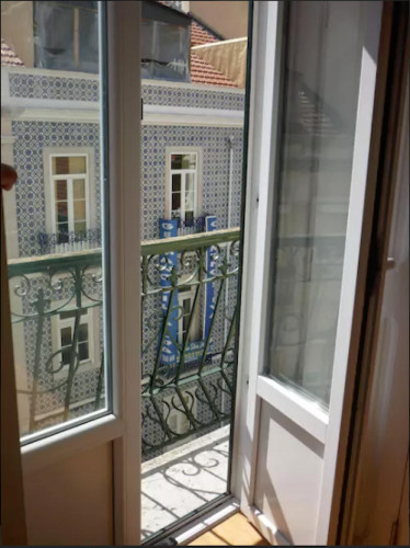 Cool studio close to Instituto Superior Técnico