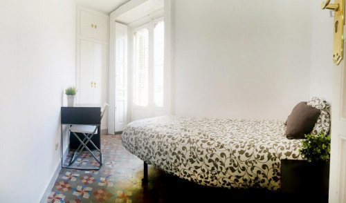 Graceful single bedroom in the central Sol neighbourhood - Gallery - 5