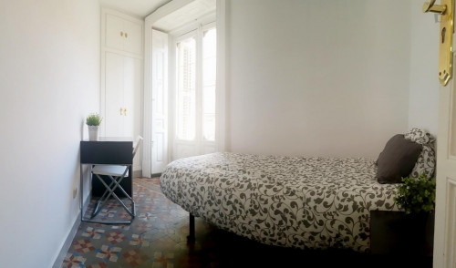 Graceful single bedroom in the central Sol neighbourhood - Gallery - 8