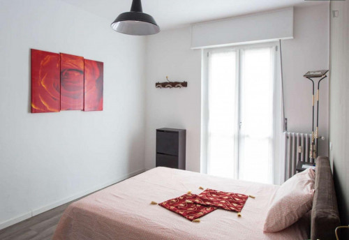  Bright Double Bedroom With Balcony Close To Inganni Metro Station  -  Bright double bedroom with balcony close to Inganni metro station  - Gallery -  1