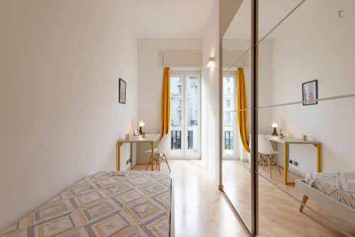 Nice single bedroom close to Milano Centrale Railway Station