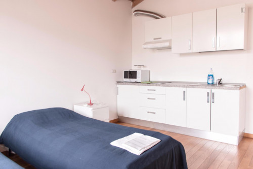 Stunning studio near the Candiani campus of Politecnico di Milano - Gallery - 20