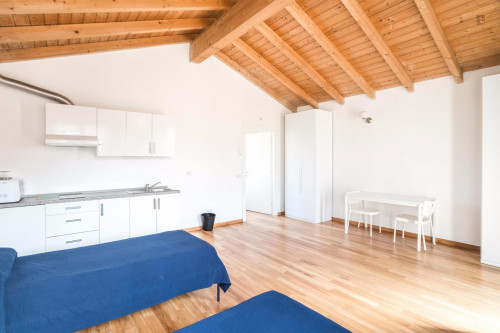 Stunning studio near the Candiani campus of Politecnico di Milano - Gallery - 14