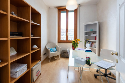 Spacious double bedroom near the Tevere riverbank - Gallery - 5