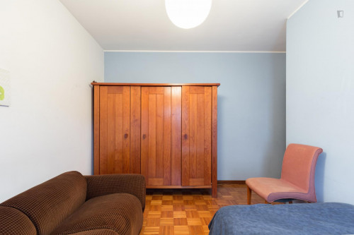 Cosy single bedroom near Combatentes metro station - Gallery - 31