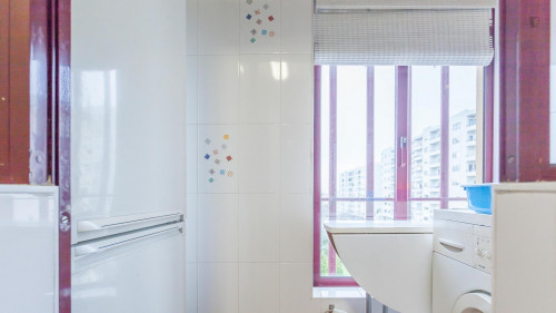 Cosy single bedroom near Combatentes metro station - Gallery - 16
