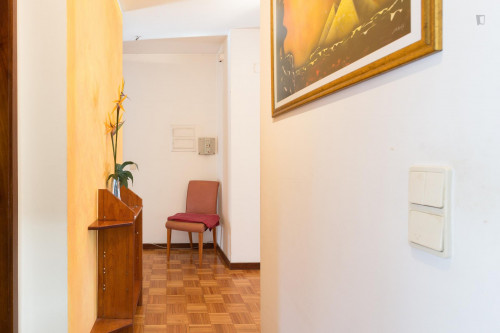 Cosy single bedroom near Combatentes metro station - Gallery - 6